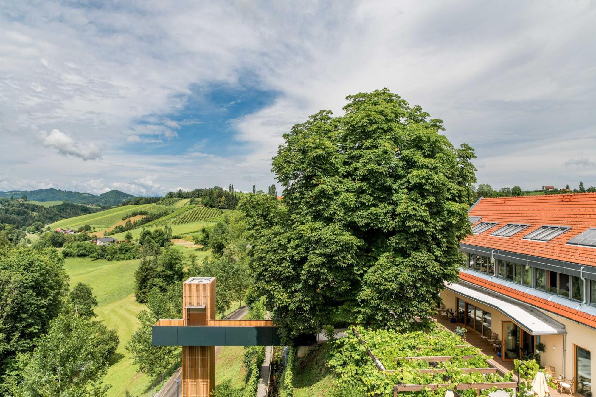 Landgut Am Poessnitzberg Hotel Leutschach Luaran gambar